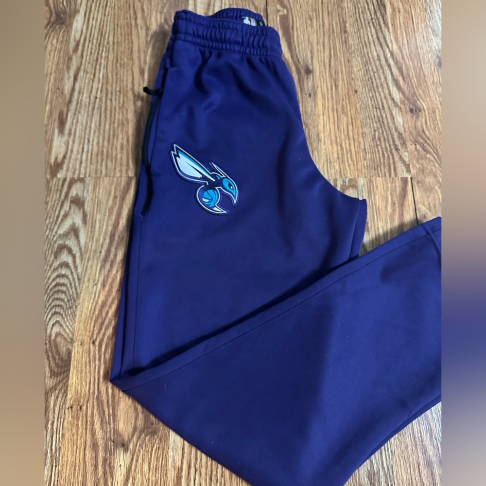 Charlotte Hornets Nike Jordan Spotlight Pants Size Small